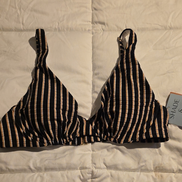 Shade & Shore Other - Shade & Shore 34C Striped Black and Tan Bikini Top Underwire W/ Pads (W499)